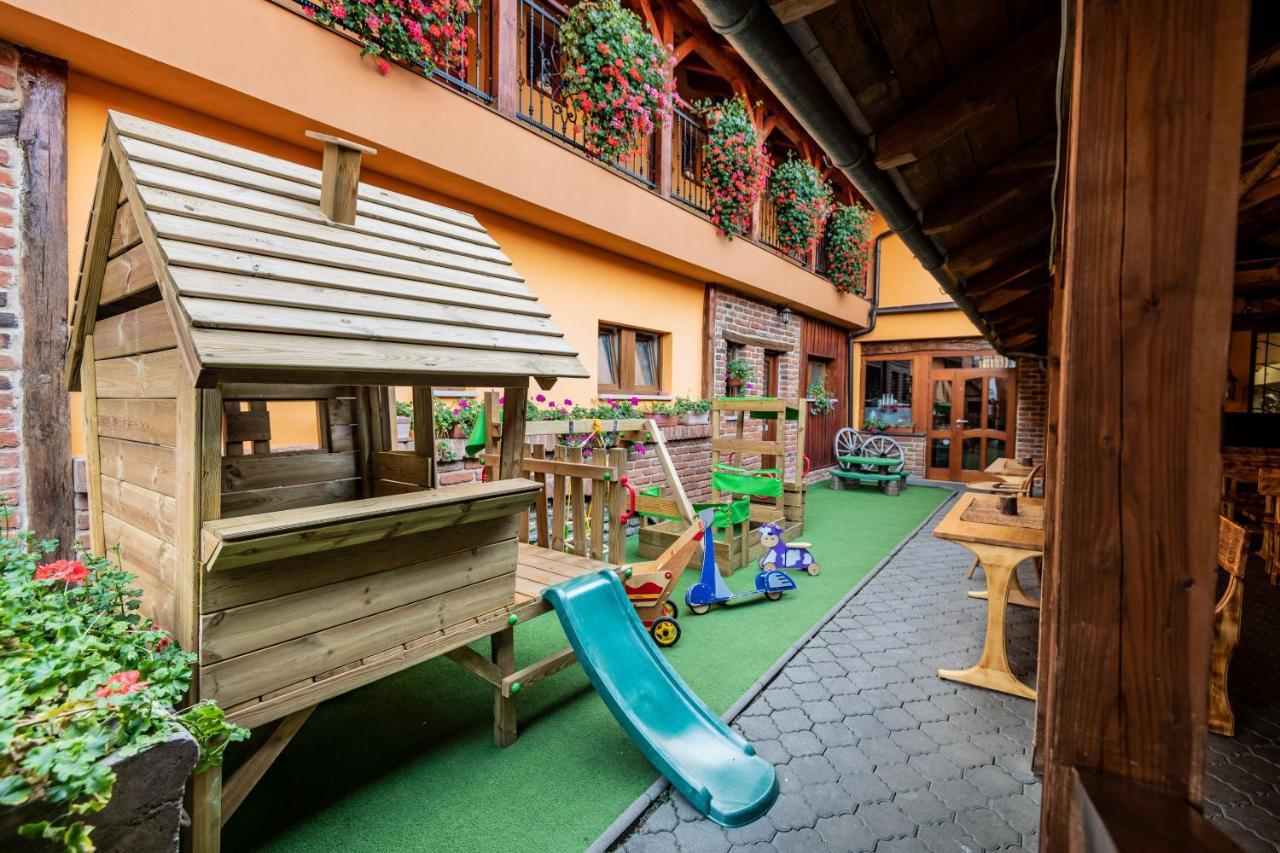 Penzion Hluk Exterior foto