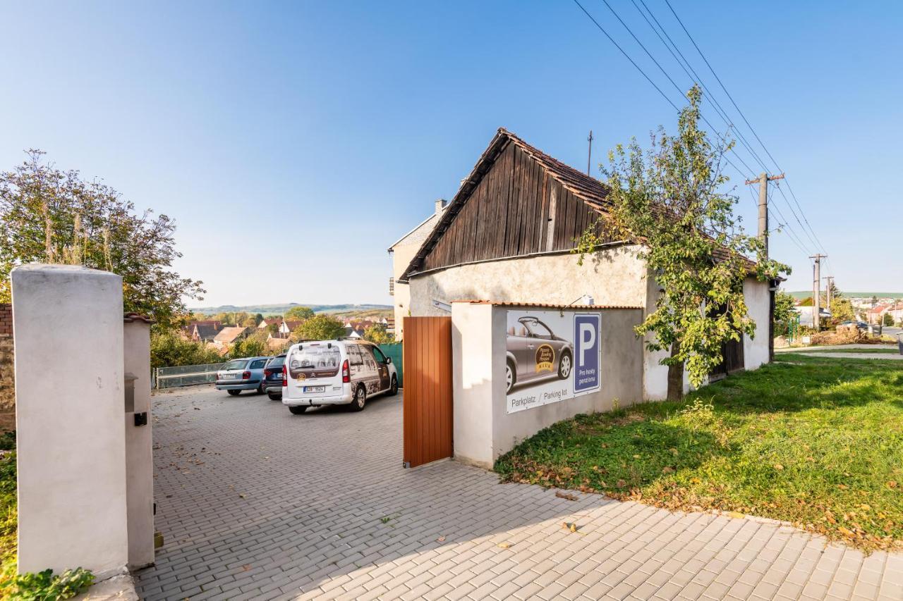Penzion Hluk Exterior foto